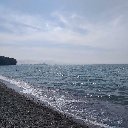 Boulevard Apartment Batumi Esterno foto