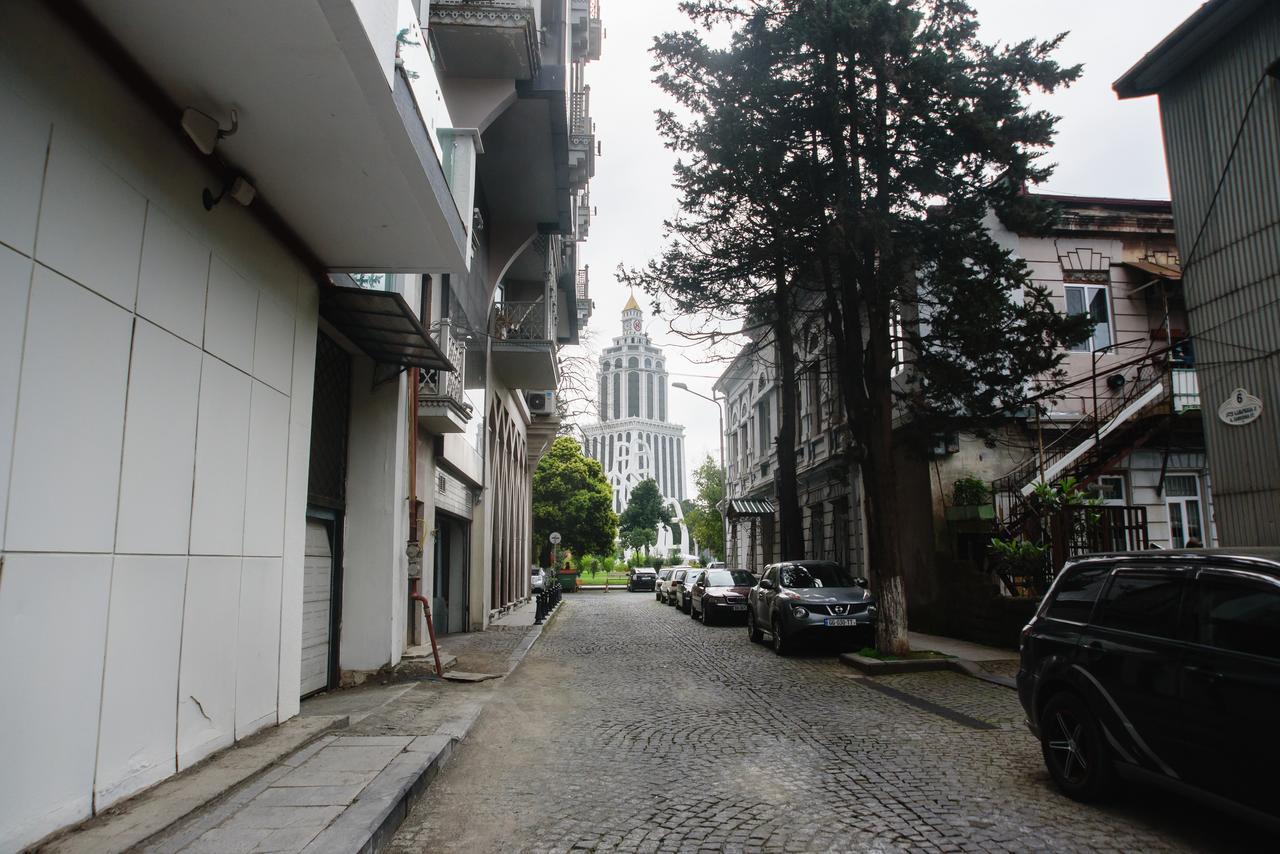 Boulevard Apartment Batumi Esterno foto