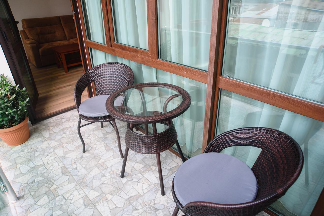 Boulevard Apartment Batumi Esterno foto