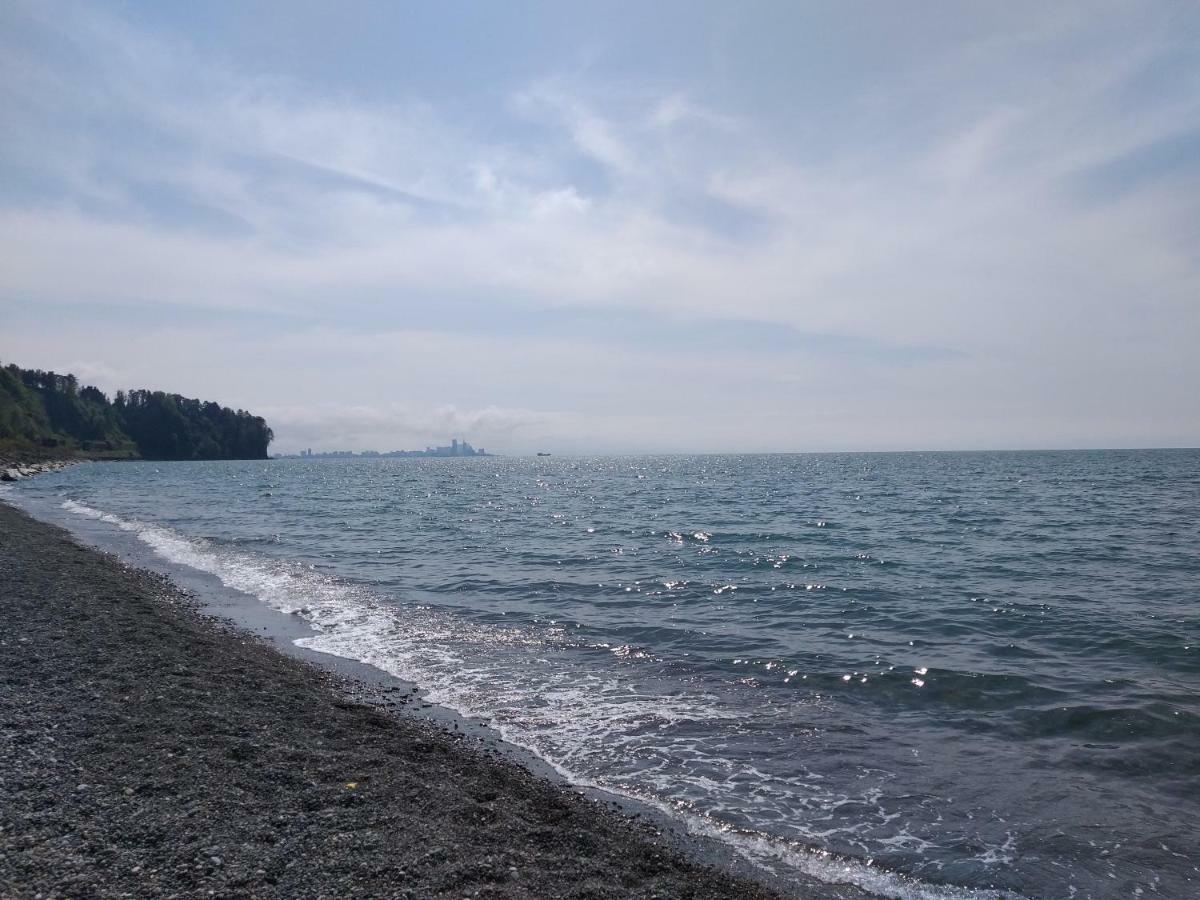Boulevard Apartment Batumi Esterno foto